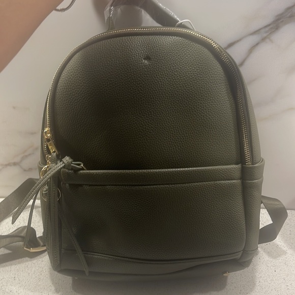 Ela Vegan Leather Mini Backpack New with tags on - Picture 4 of 5